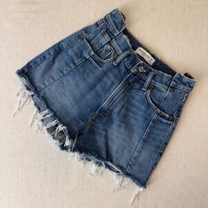 Abercrombie & Fitch Curve Love High Rise Mom Shorts Blue Denim Size 25 / 0